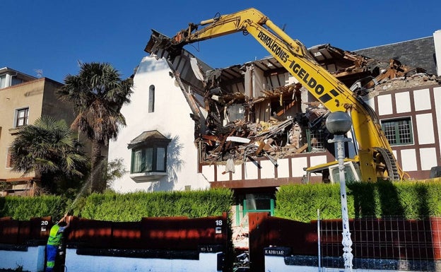 Villa marinera destruida en San Sebastián. 