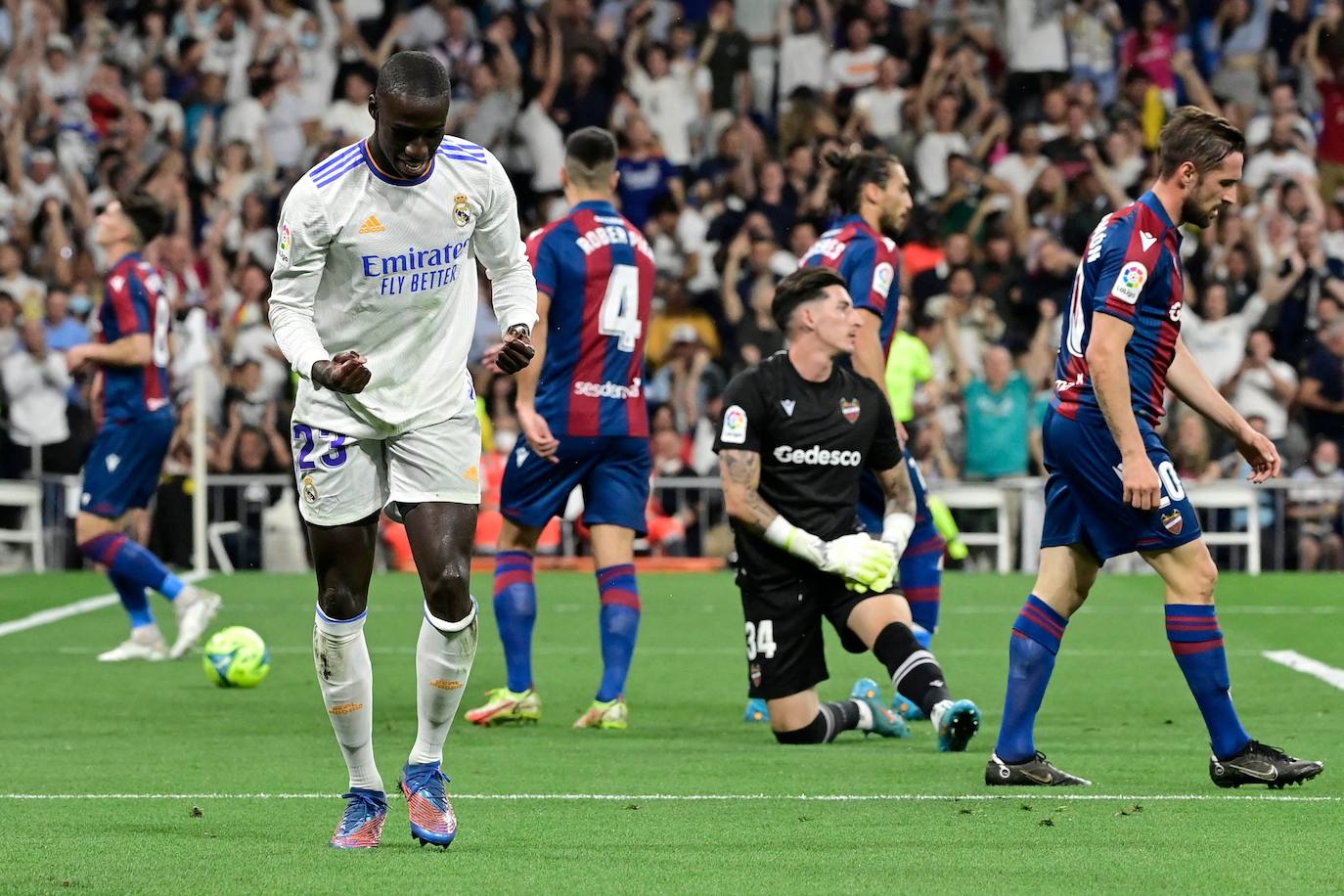 Fotos: Las mejores imágenes del Real Madrid-Levante UD