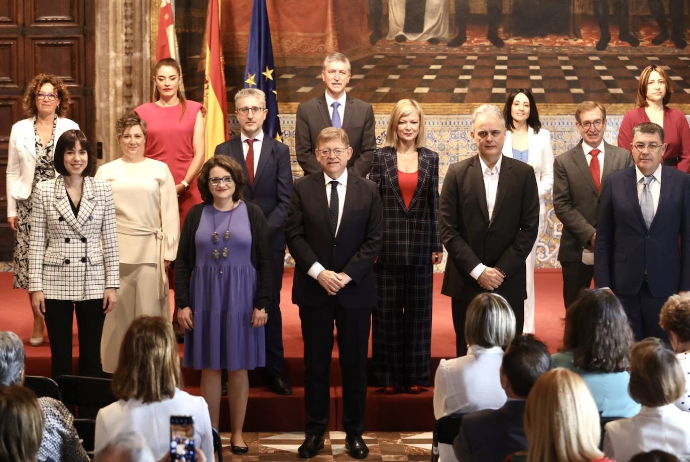 Los nuevos responsables de Educación, Sanidad, Hacienda, Política Territorial e Innovación acceden a sus cargos tras la remodelación del Consell realizada por el presidente de la Generalitat, Ximo Puig.