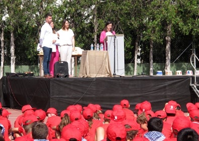 Imagen secundaria 1 - Varios momentos de la jornada de bienvenida a los países participante en el proyecto de Erasmus+. 