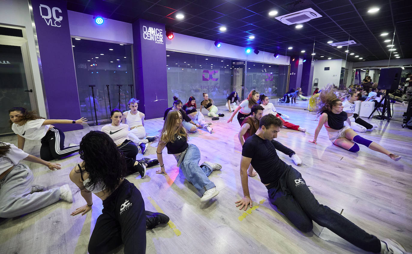 Fotos: El &#039;chanelazo&#039; llega a las escuelas de baile en Valencia