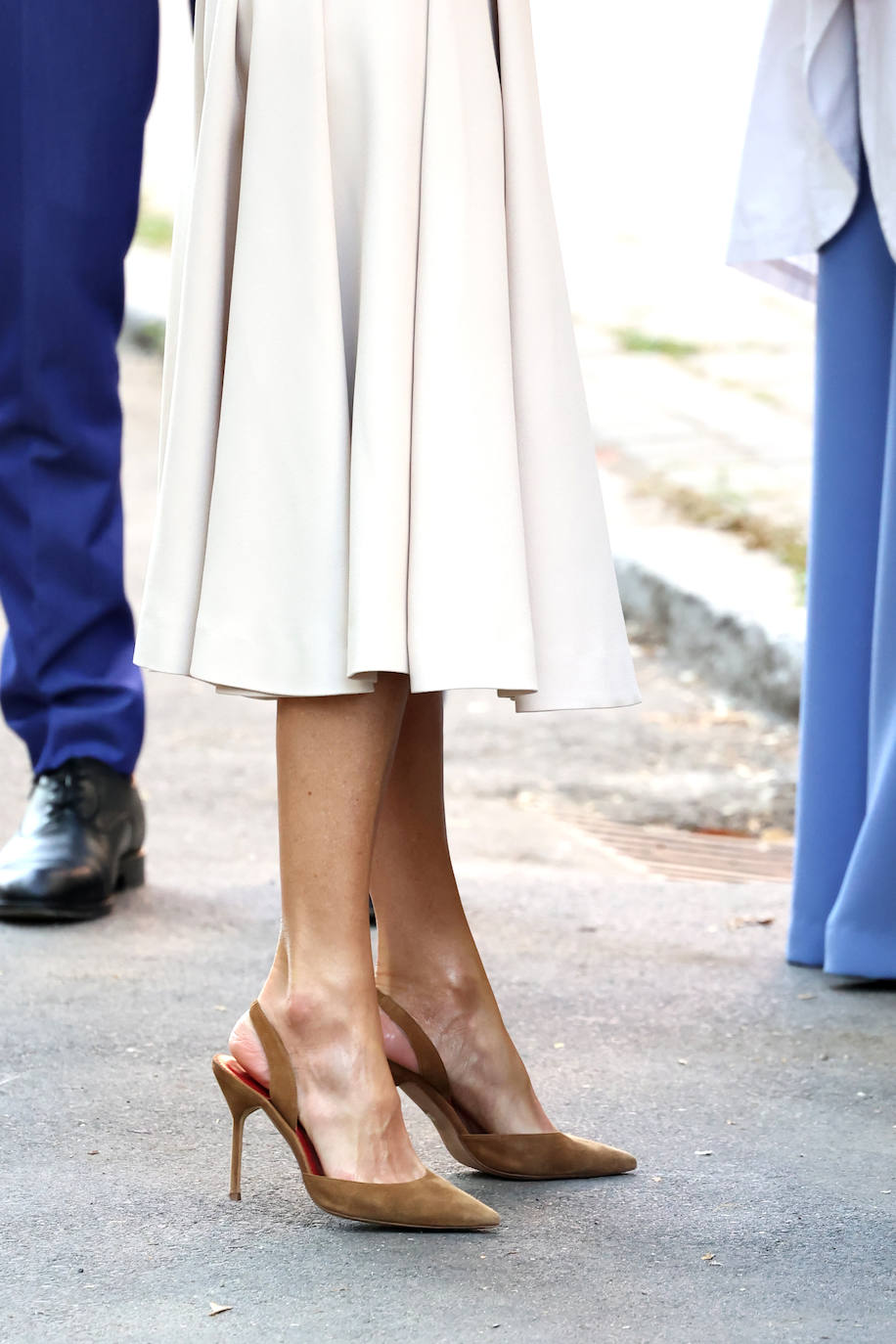 Fotos: Letizia rescata uno de sus vestidos favoritos de Pedro del Hierro