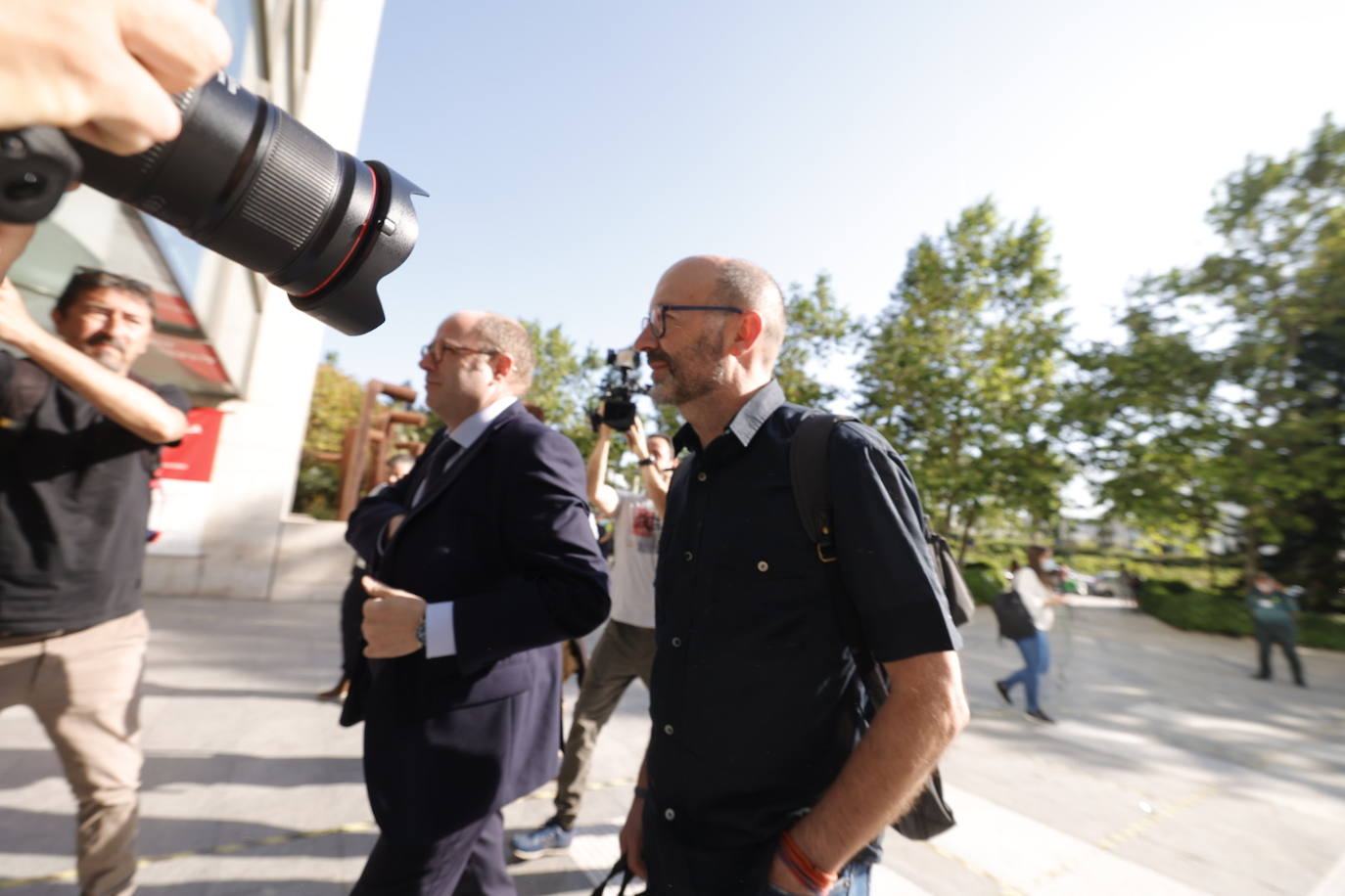 Fotos: Francis Puig llega a los juzgados para declarar ante el juez