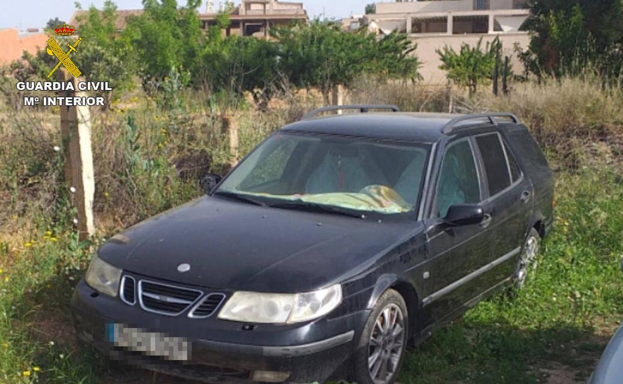 Los agentes encontraron el vehículo en un desguace. 