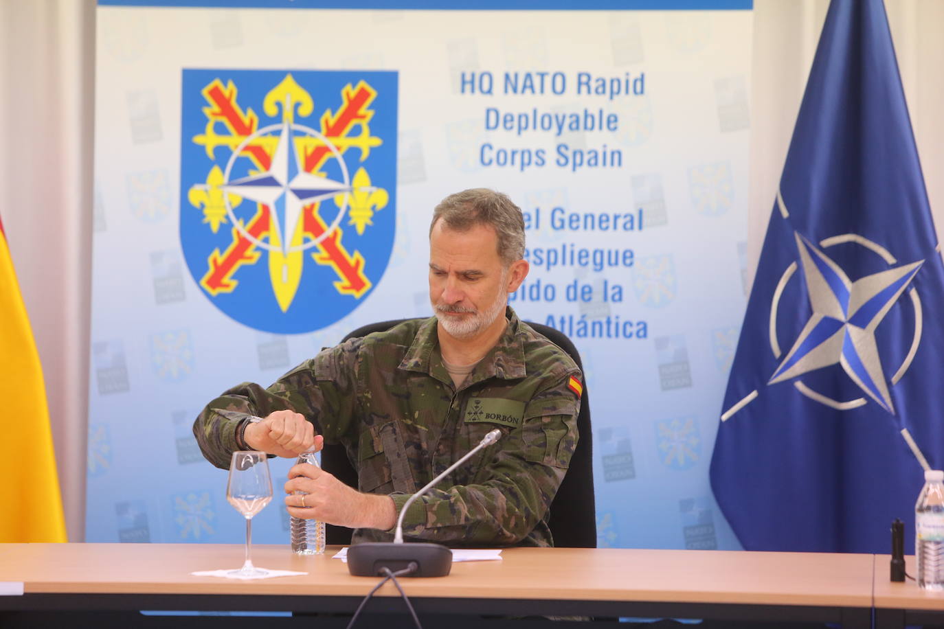 Felipe VI ha visitado a las tropas del Cuartel de Alta Disponibilidad de la OTAN en Bétera (Valencia). 