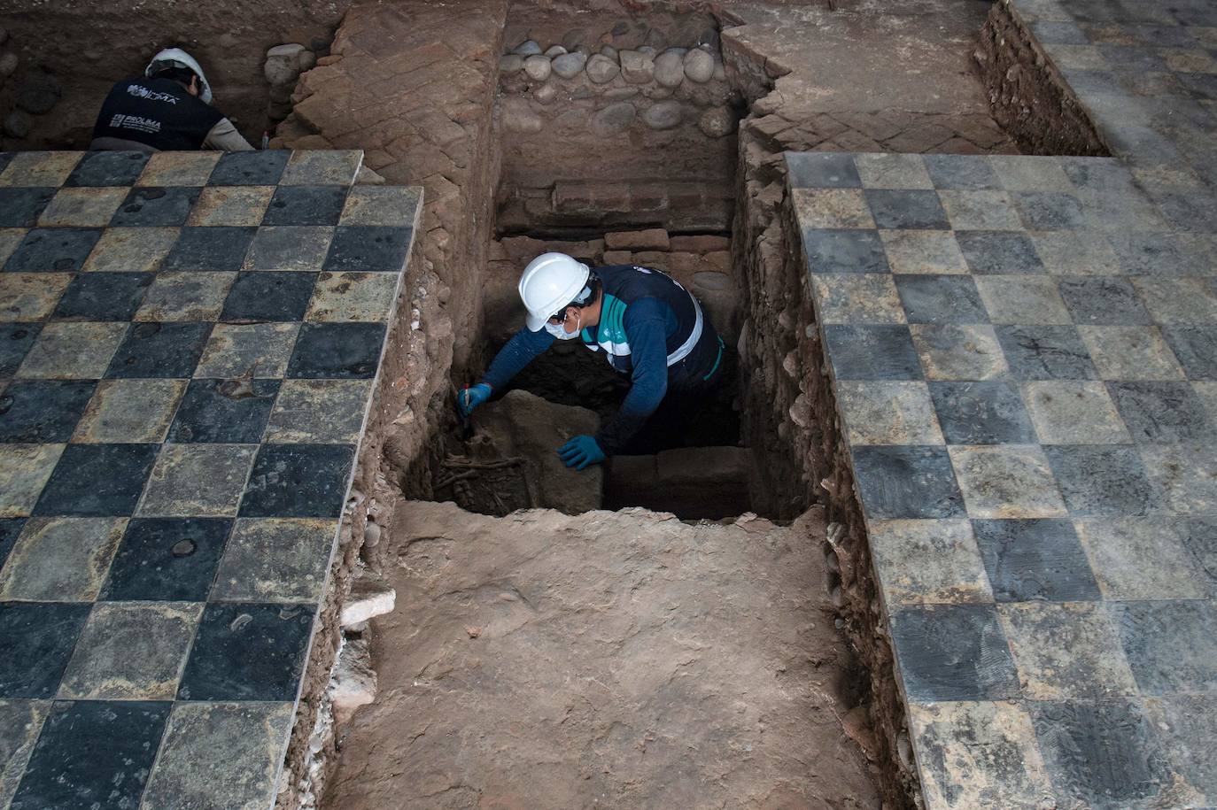 Fotos: Tesoro arqueológico: Sorprendente hallazgo de un cementerio y una cripta construidos en el siglo XVI