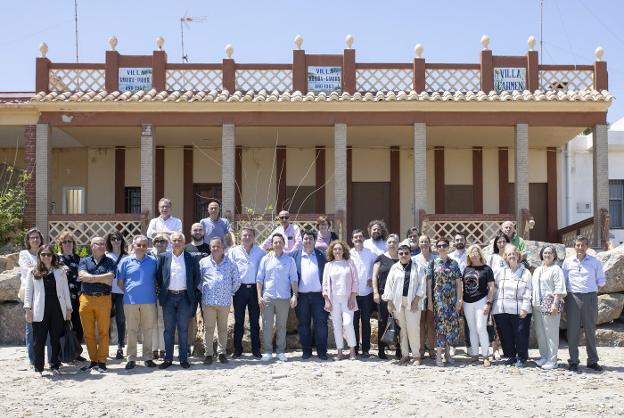 Pueblos y vecinos urgen al Gobierno a proteger las playas contra la erosión