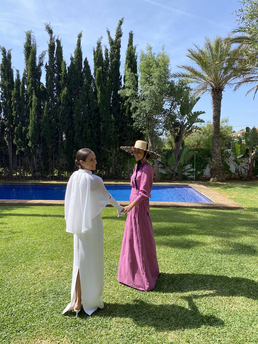 Ana y su hermana Carmen, que se casó el pasado año con Alfonso Maldonado en Jesús Pobre.