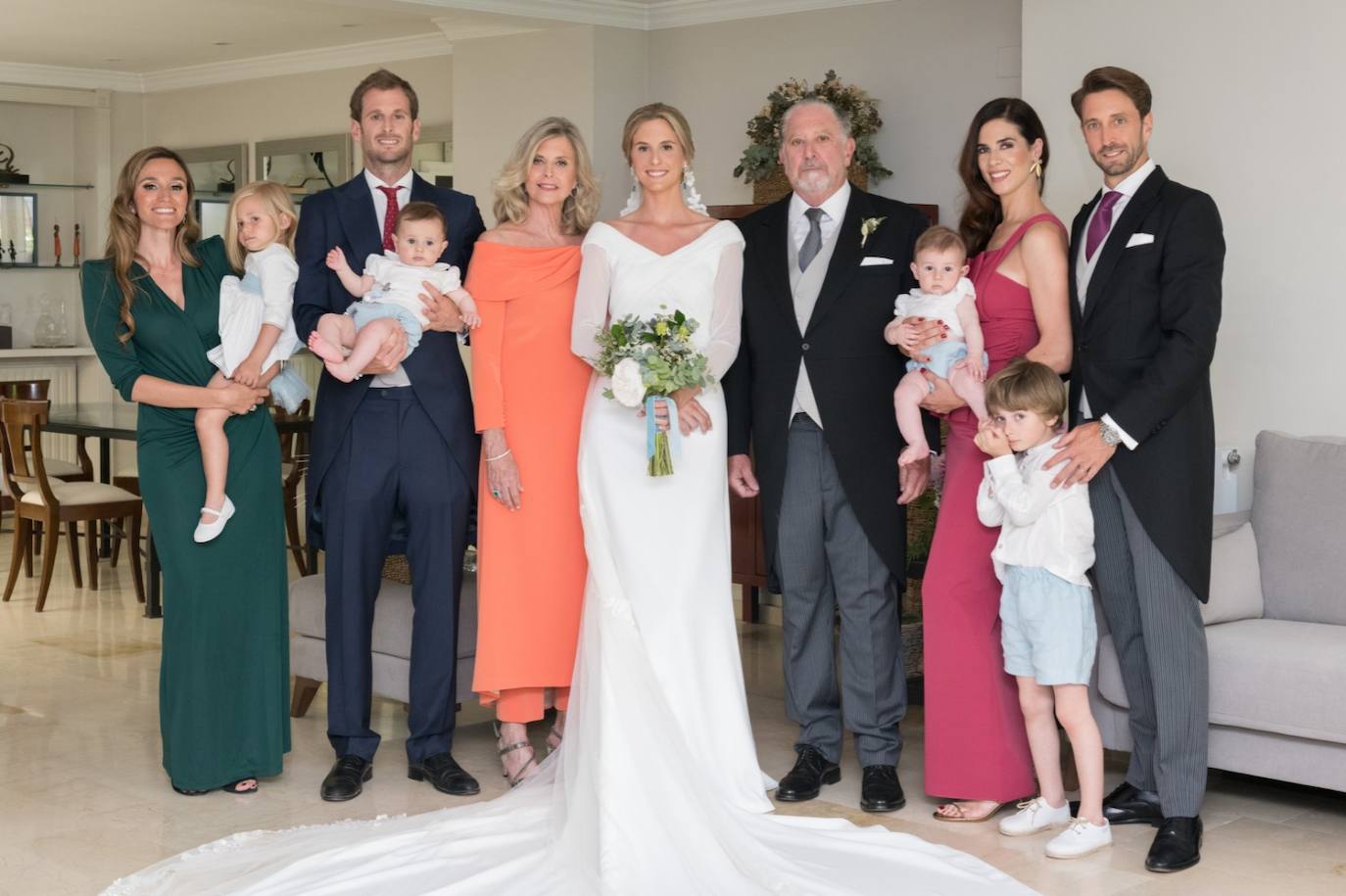 Pilar de Castro, Alfonso Aguiriano, Alfonsa de Rojas, Alejandra y Ángel Aguiriano, Cynthia Martínez, Ángel Aguiriano.