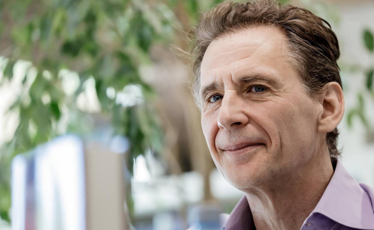 David Lagercrantz ayer, en la biblioteca Eugenio Trías de Madrid, donde presentó 'Obscuritas'. 