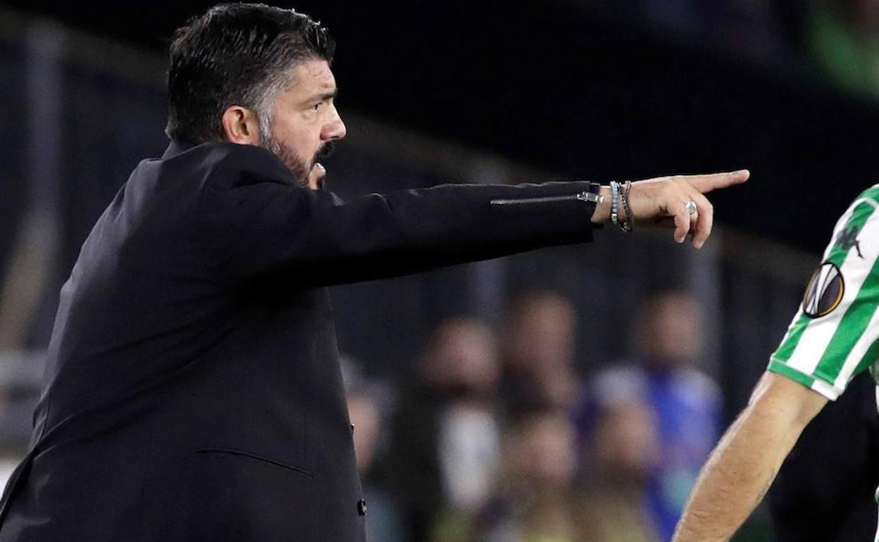 Gattuso, durante un partido de la Liga Europa que disputaron el Real Betis y el AC Milan.