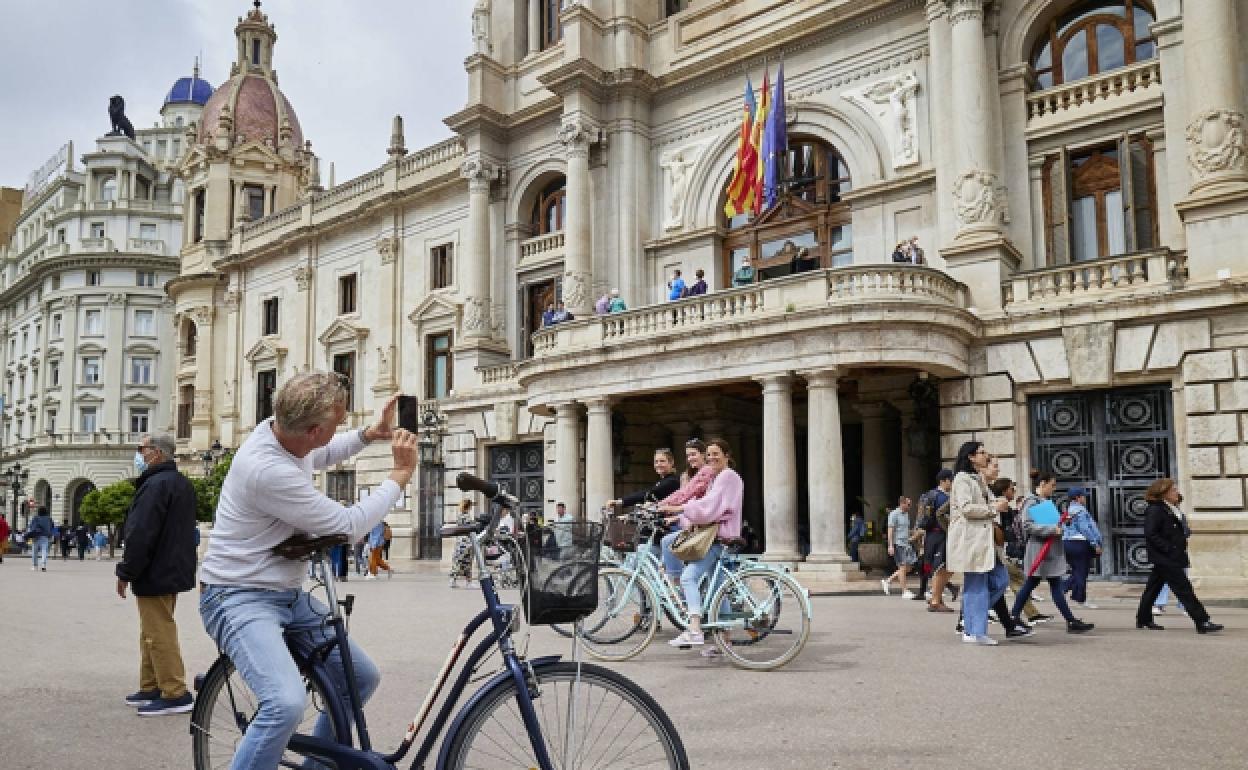 Tasa turística en la Comunitat | El PSPV cree que el cobro de la tasa turística se retrasará hasta 2025