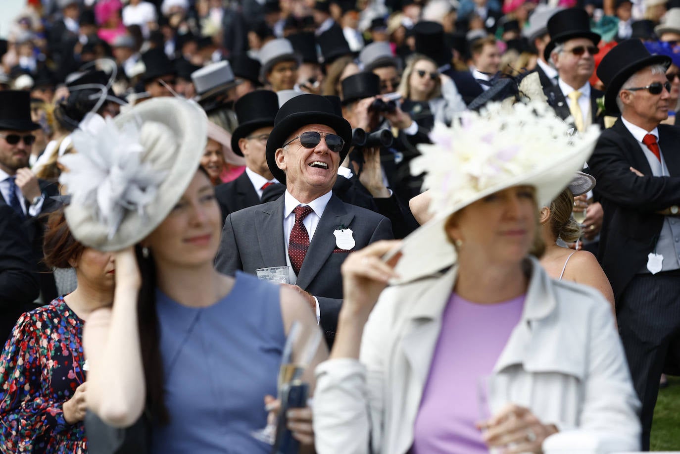 Fotos: Duelo de pamelas y tocados en el legendario Derby de Epsom