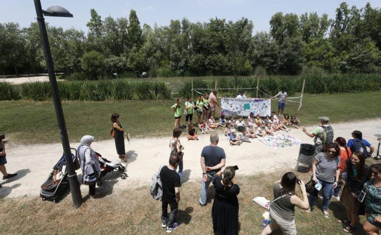 Una actividad infantil para celebrar el veinte aniversario del parque de la Rambleta. 