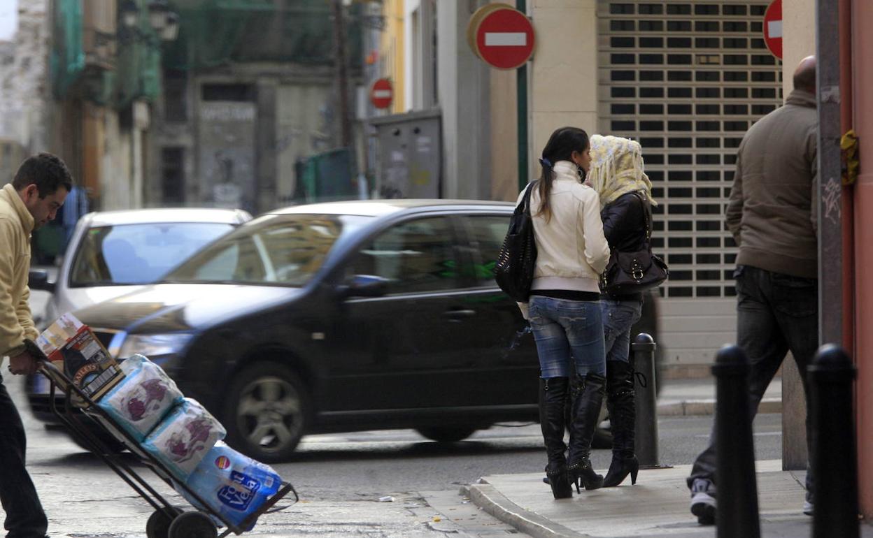 Calle de Velluters, una de las zonas de prostitución en Valencia. 