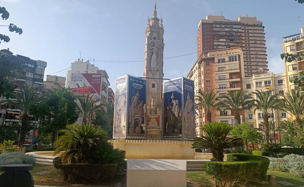 Protección sobre el monumento de la fuente de Luceros. 