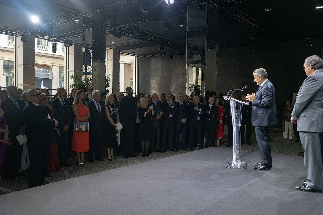 El público abarrotaba el 'pavillon Vendôme' de la capital francesa.