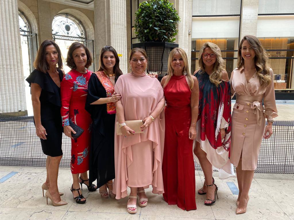 Las mujeres de la familia Boluda. En el centro, Josita, hermana de Vicente Boluda, con Begoña García Vaquero y Carla Álvarez.