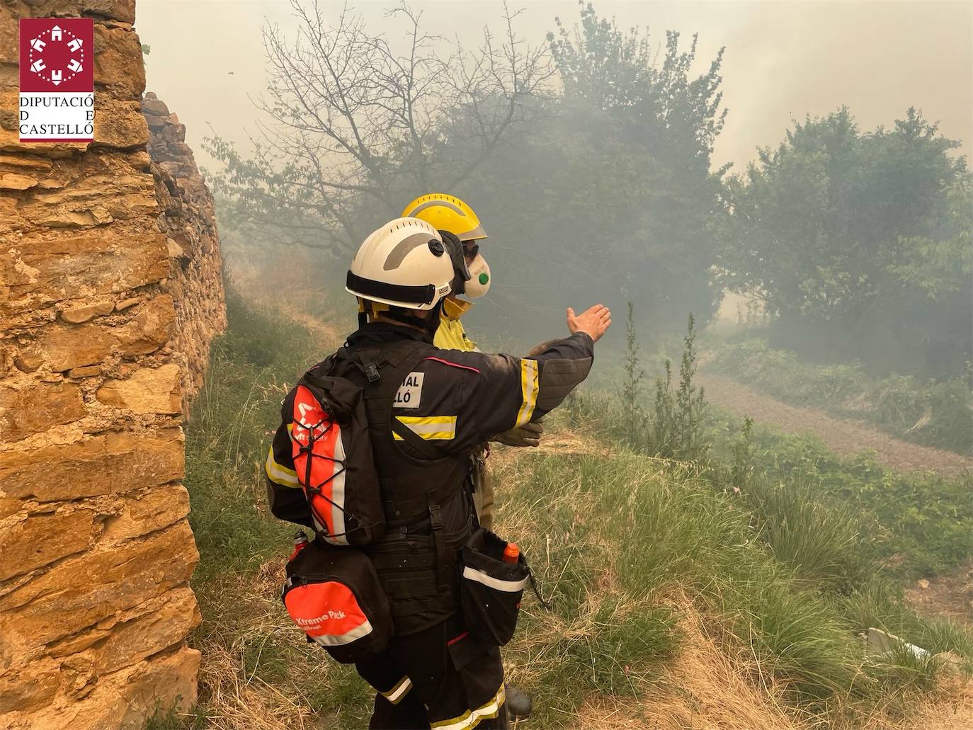 Fotos: Declarado un incendio en Viver y Caudiel