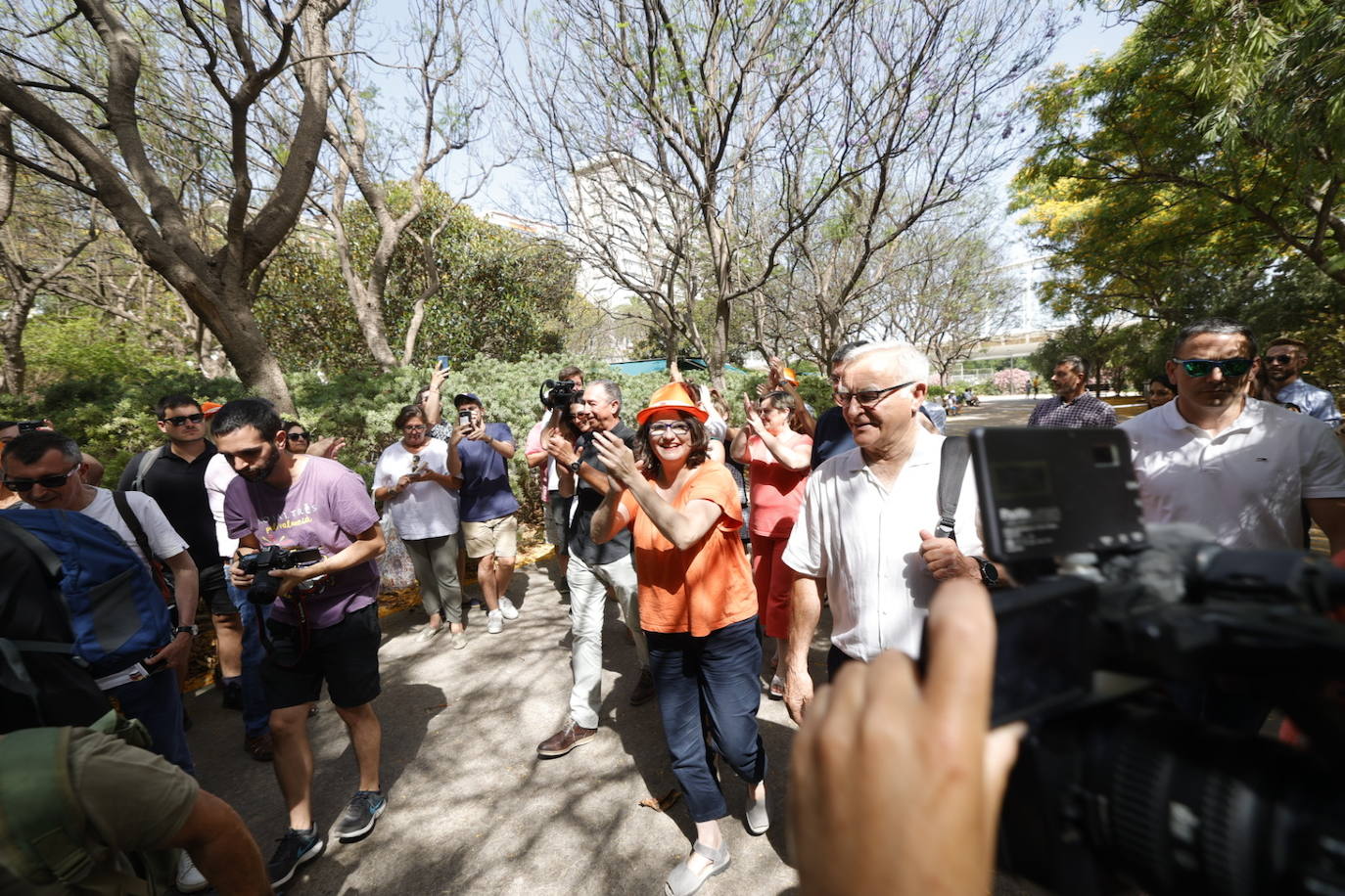 Fotos: Primer acto de partido de Compromís tras la imputación de Oltra