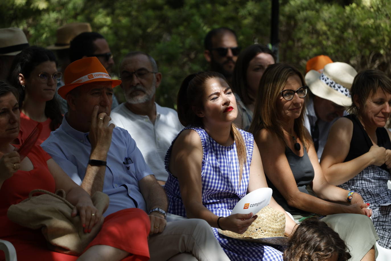 Fotos: Primer acto de partido de Compromís tras la imputación de Oltra