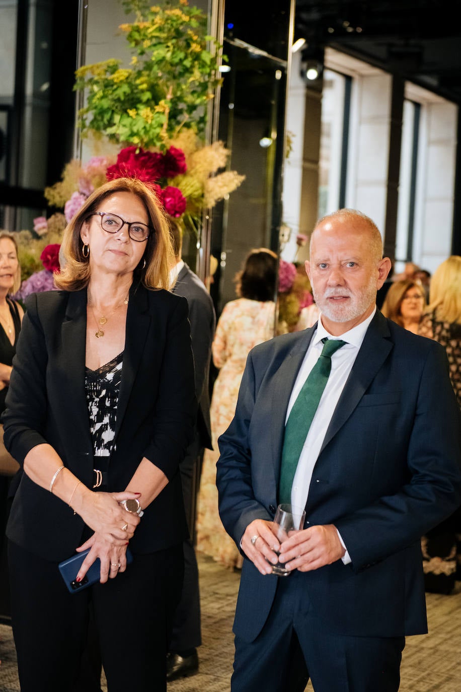 Casi 150 personas han compartido junto a Vicente Boluda y Esther Pastor la entrega de la medalla de la Legión de Honor de Francia.