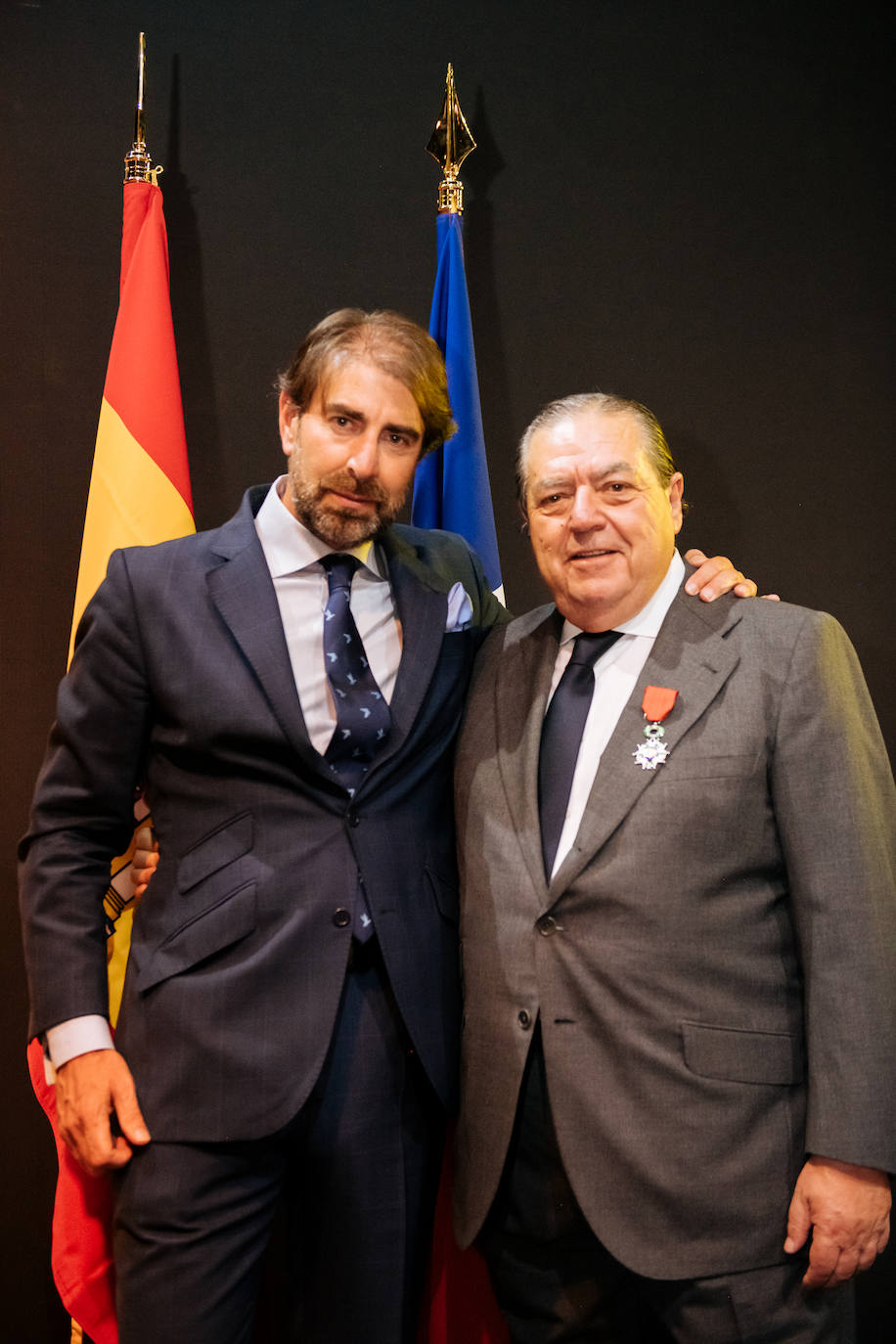 Casi 150 personas han compartido junto a Vicente Boluda y Esther Pastor la entrega de la medalla de la Legión de Honor de Francia.