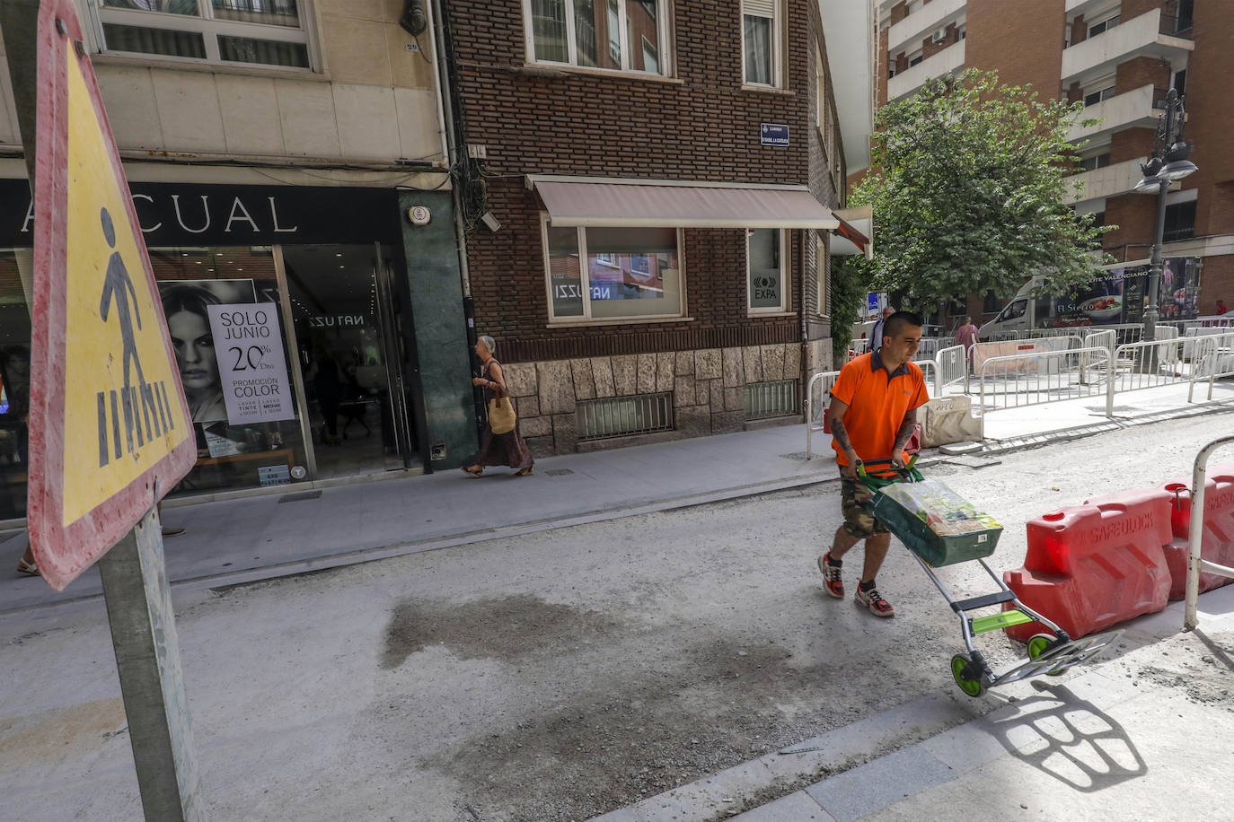 Fotos: Siguen las obras en el centro de Valencia