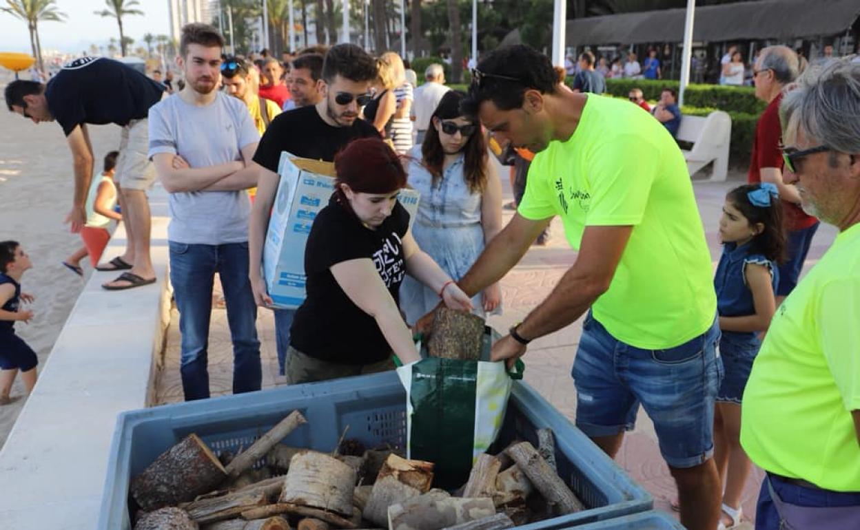 Se colocarán puntos para el reparto de leña. 