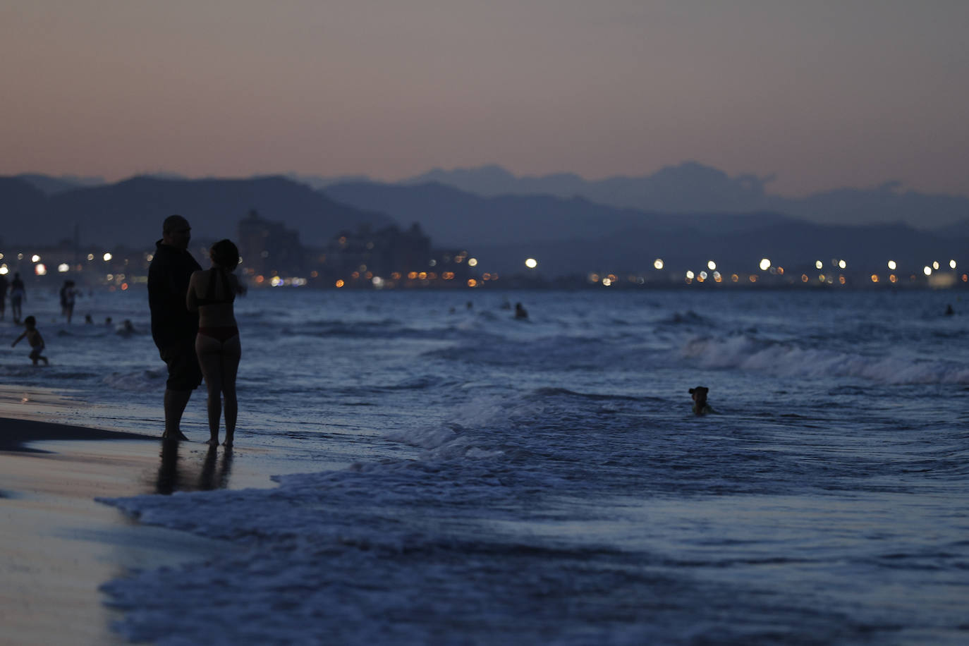 Fotos: La Noche de San Juan 2022 en Valencia