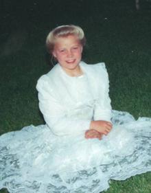 Imagen secundaria 2 - Arriba, el terrible árbol genealógico. Debajo, Rulon Jeffs junto a una de sus esposas y una Elissa Wall.