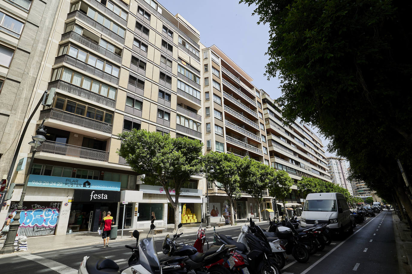 Fotos: Viviendas en la calle Colón de Valencia