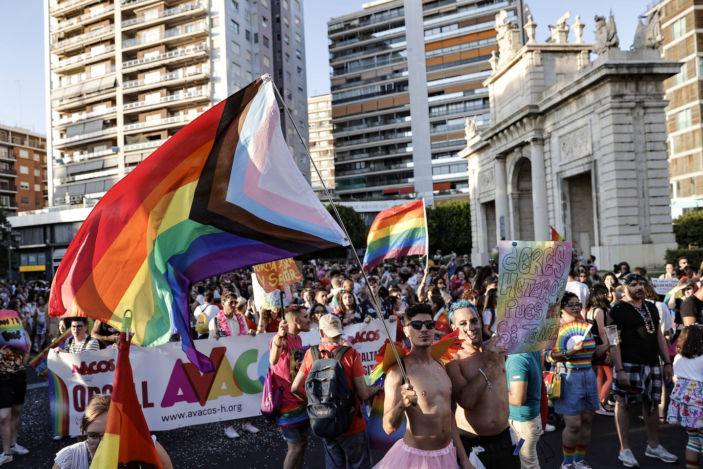 Fotos: Valencia celebra el día de Orgullo LGTBI+ 2022