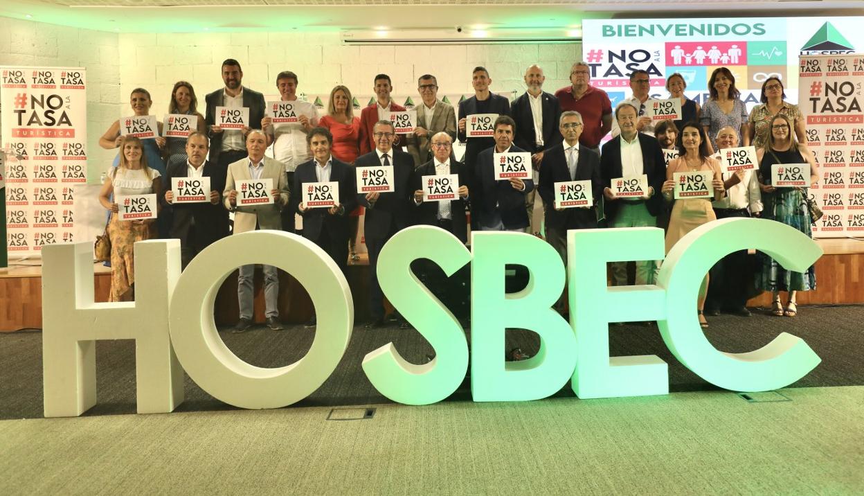 Mazón durante la clausura de la Asamblea General de HOSBEC. LP