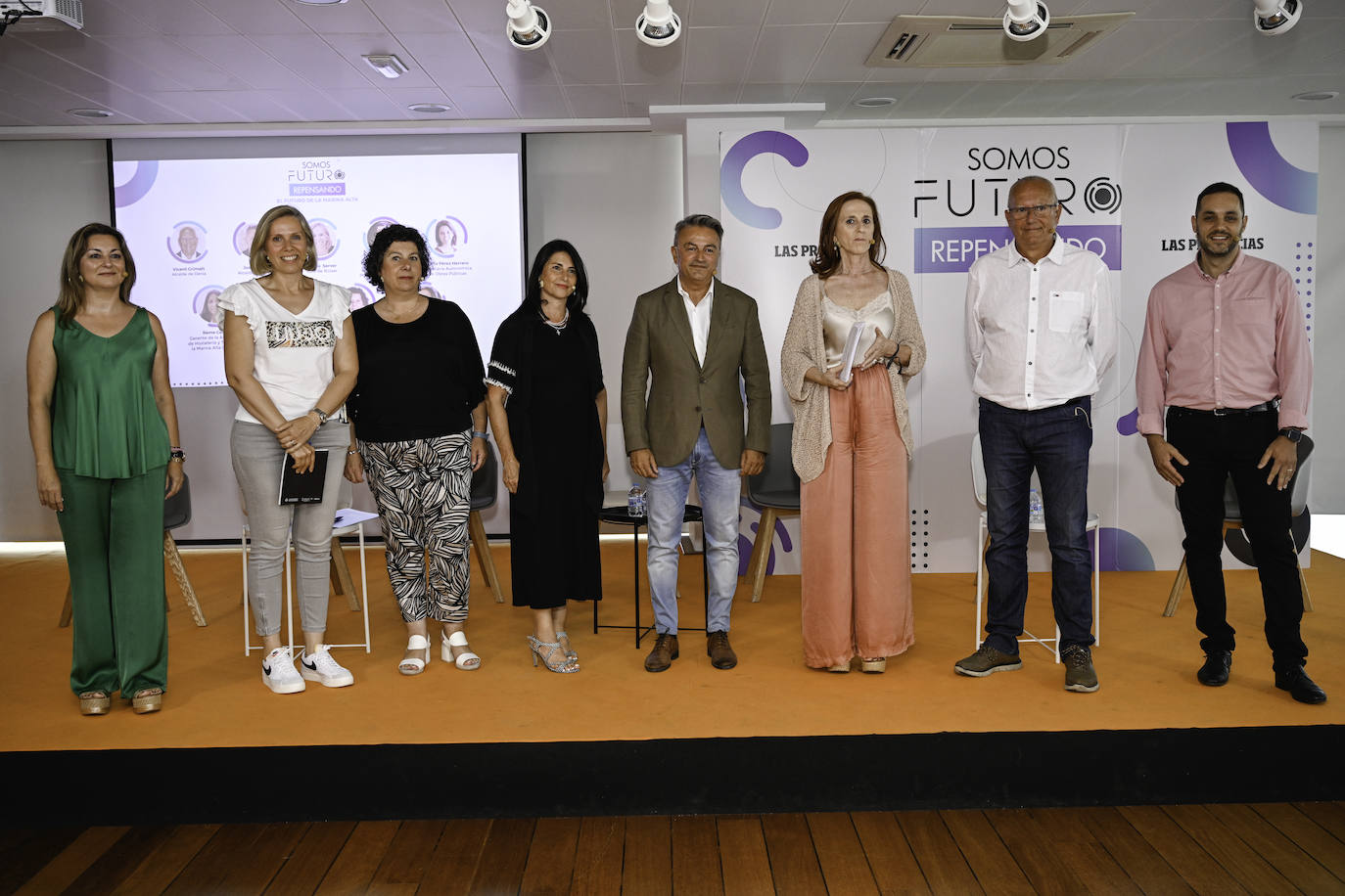 El foro, organizado por el diario LAS PROVINCIAS con la colaboración del Ajuntament de Dénia, se concibió como un encuentro profesional para analizar y debatir sobre sectores que son el motor económico en la comarca como el turismo o el agroalimentario, así como sobre los proyectos de futuro y de desarrollo sostenible.