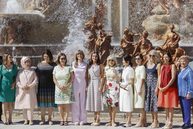 Fotos: La Reina Letizia deslumbra en la &#039;otra&#039; cumbre de la OTAN