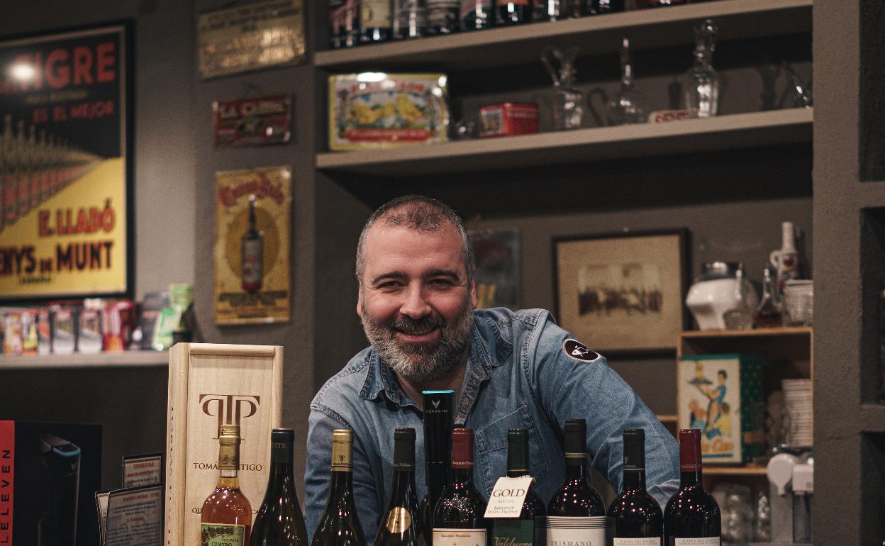  José Abad, propietario de El Colmado de Castellón, restaurante de la polémica. 