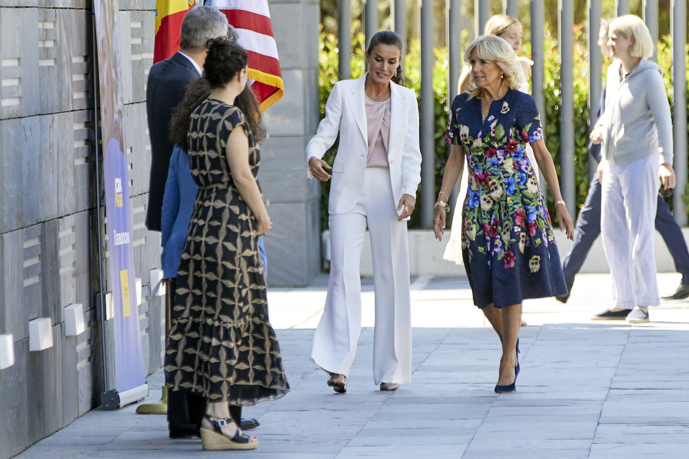 Fotos: La Reina Letizia deslumbra en la &#039;otra&#039; cumbre de la OTAN