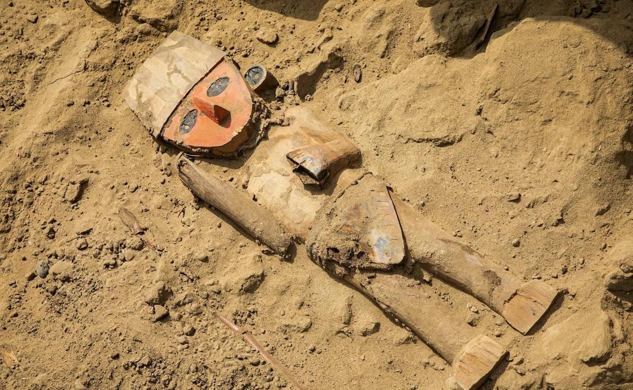 Hallan una misteriosa figura en un yacimiento de hace más de 600 años