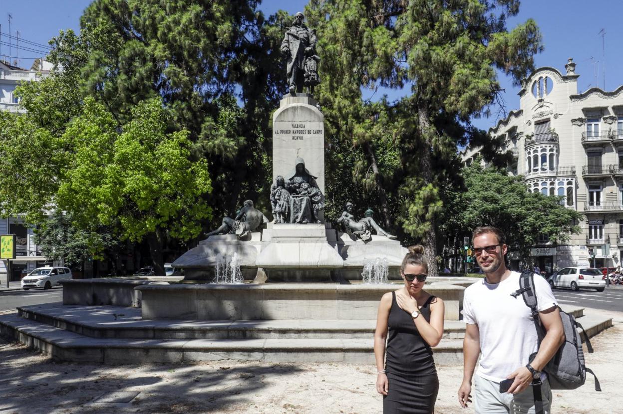 Conjunto escultórico de Benlliure en la plaza Cánovas del Castillo. irene marsilla
