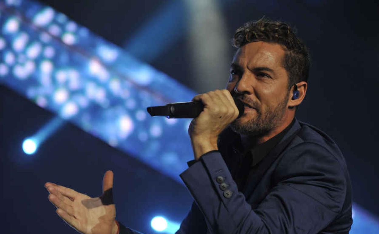 David Bisbal, durante un concierto.