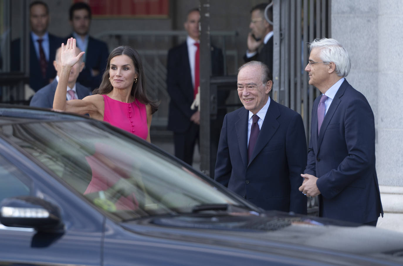 Fotos: La Reina Letizia deslumbra en la &#039;otra&#039; cumbre de la OTAN