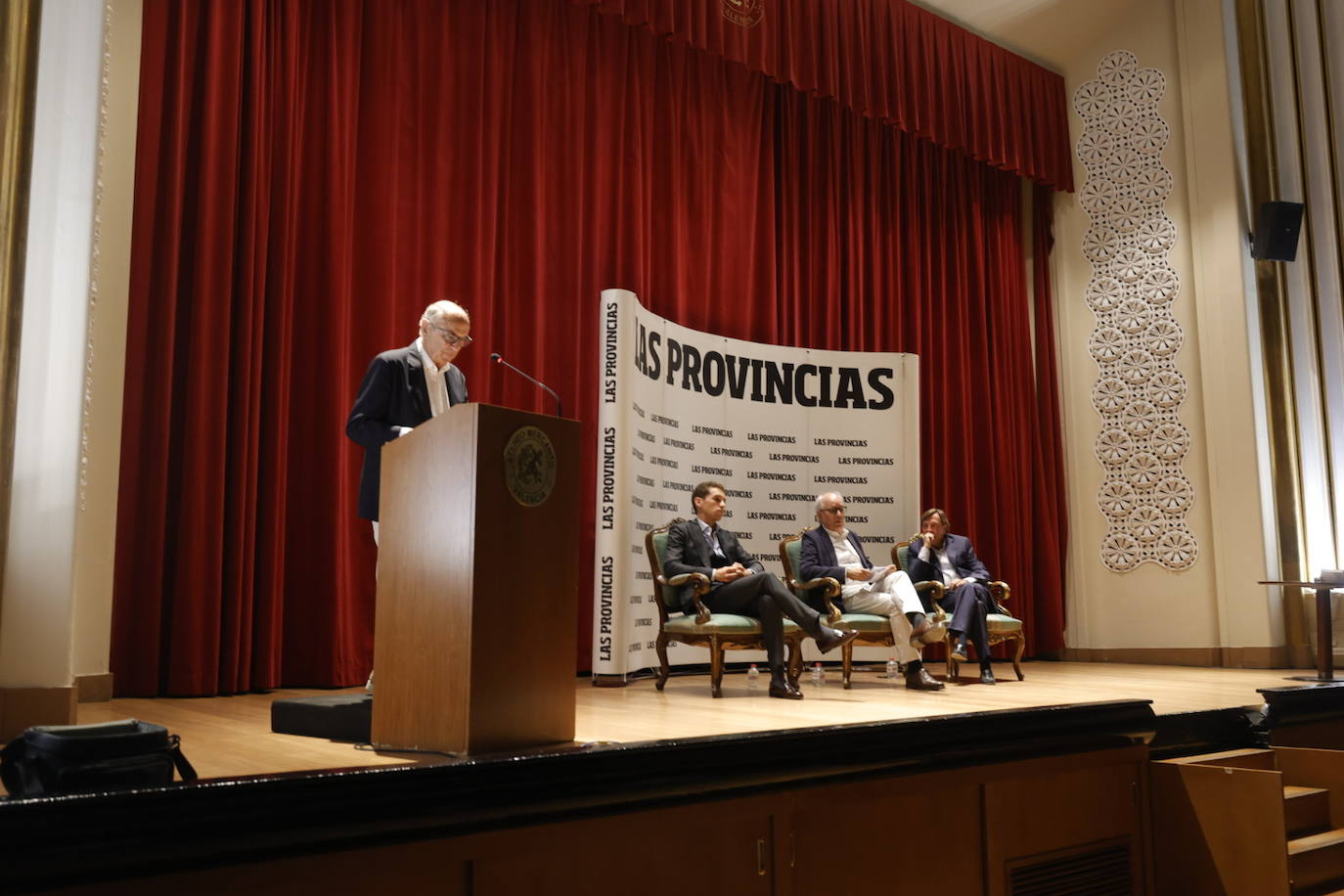 Fotos: Cita taurina del Aula LAS PROVINCIAS