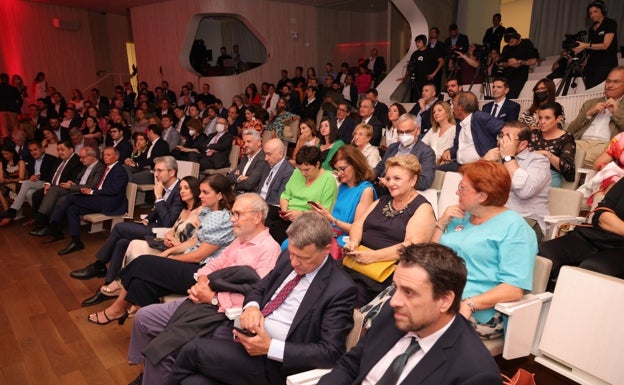 Asistentes a las jornadas de la Comunitat en Madrid, con numerosos cargos socialistas de Valencia