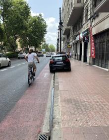 Imagen secundaria 2 - Algunas zonas del carril bici de Valencia con sus respectivos obstáculos. 