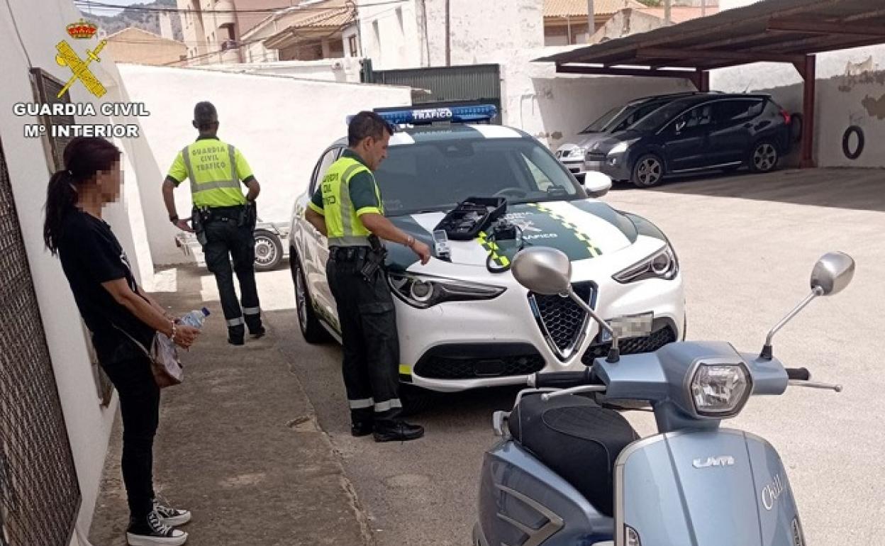 Las penas para este tipo de delitos van de 6 meses a 2 años de prisión. 