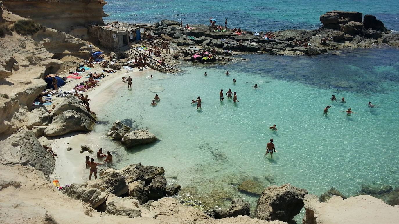 1.- Caló d'Es Mort, Formentera (Islas Baleares)