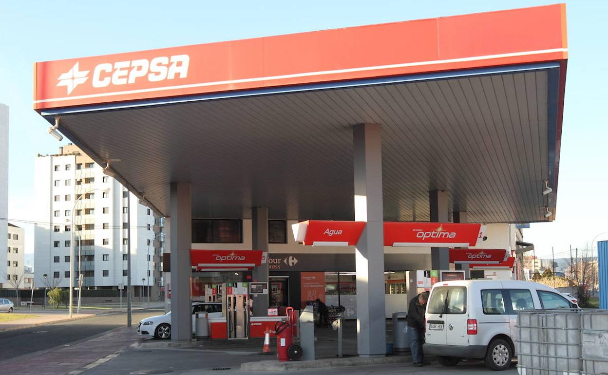 Anulan dos multas por pactar precios a Repsol y Cepsa por caducar los plazos