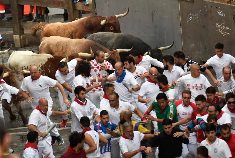 Fotos: Las mejores imágenes del encierro final de los Sanfermines