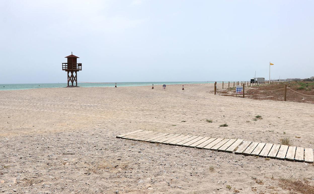 La playa de la Almardà. 